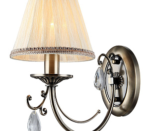 Настенный светильник (бра) Maytoni RC093-WL-01-R
